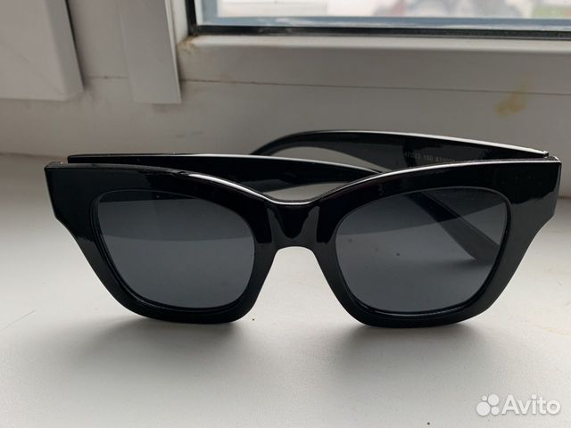 Очки черные солнцезащитные Манго