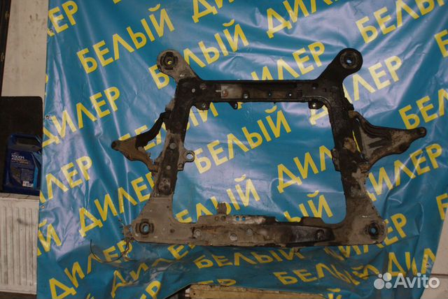 Подрамник Volvo V70