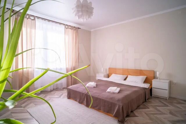 2-к. квартира, 76 м², 6/14 эт.