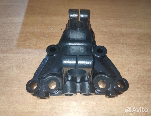 Кронштейн рессоры Скания купить в Челябинске | Запчасти | Авито