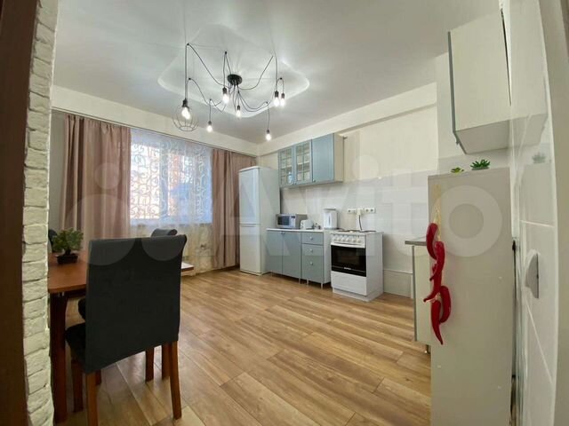 3-к. квартира, 74 м², 1/9 эт.