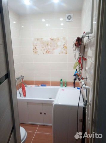 Штукатурка и шпатлёвка стен,стяжка, электрика