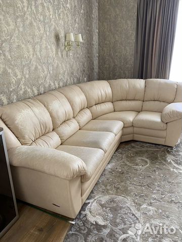 Большой угловой диван бу из экокожи