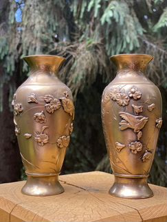 Вазы парные Япония 19 век бронза