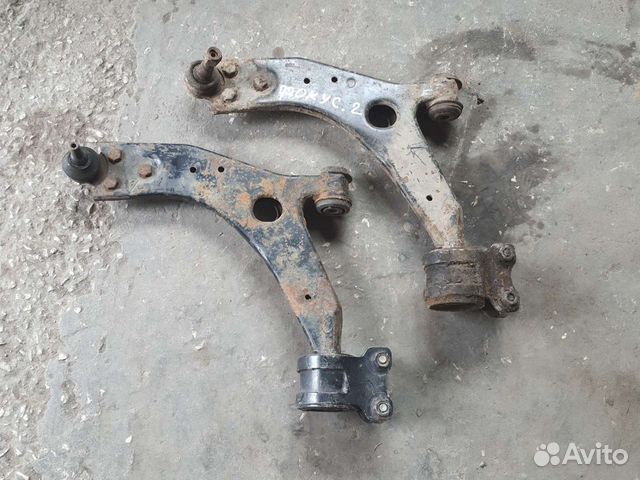 Рычаг передний левый Ford Focus 2