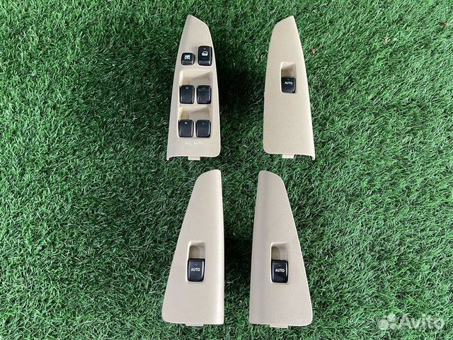 Блок управления стеклоподъемником Toyota Corolla