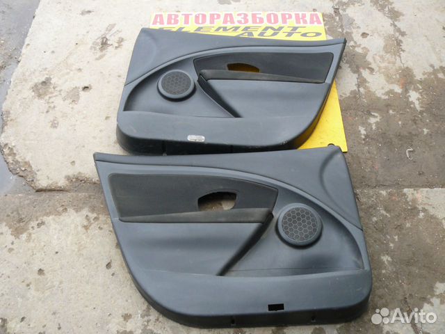 Пара передних обшивок для Renault Fluence