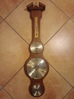 Метеостанция (часы с барометром)
