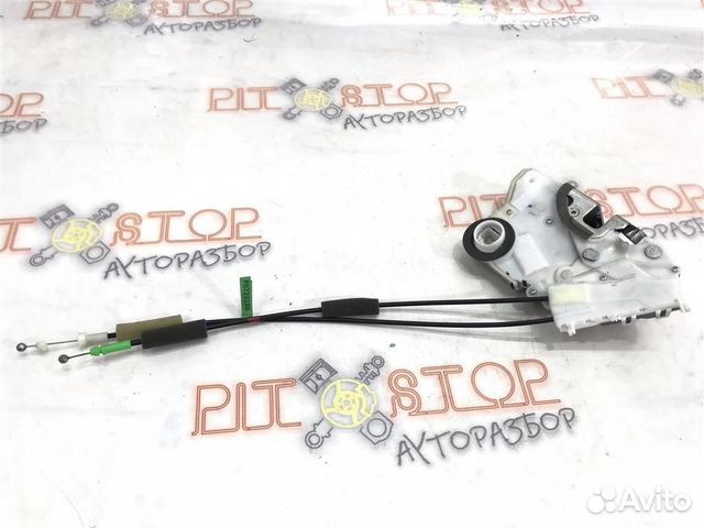 Замок двери передний правый Toyota prius ZVW30 20