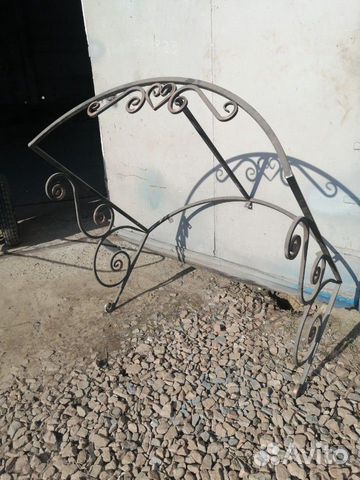 Козырёк на входные двери. 1.2*1.2