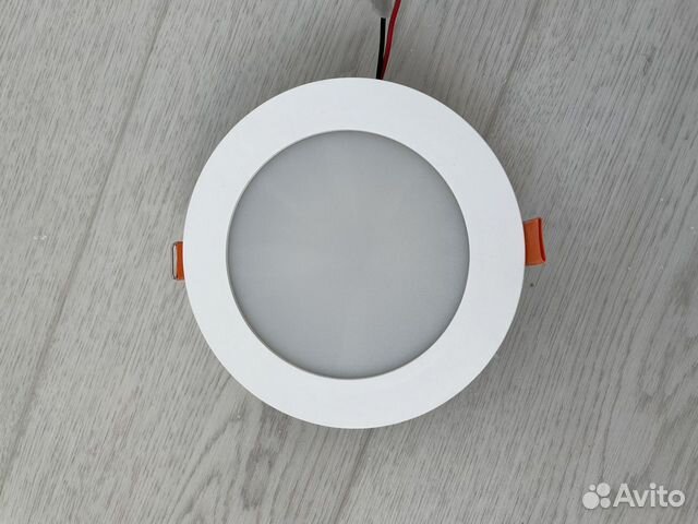 Светильник встраиваемый