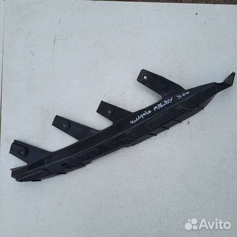 Кронштейн фары правый Chevrolet Malibu 12-16г