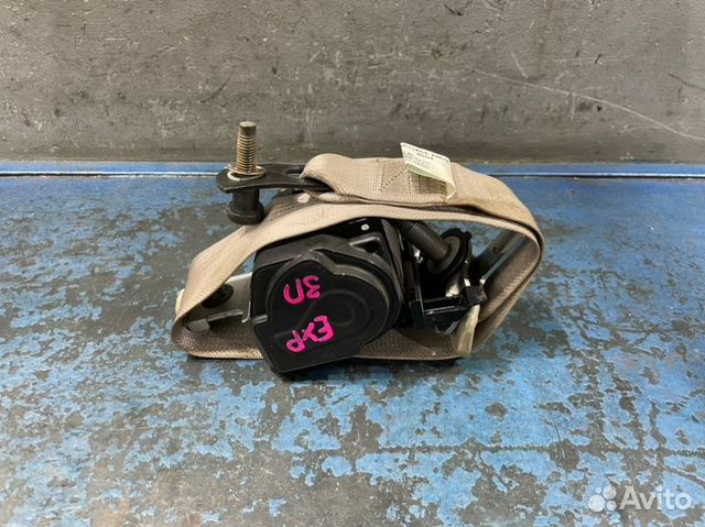 Ремень задний правый Ford Explorer 4 U251