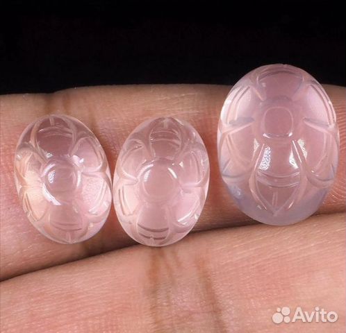 Комплект из 3-х резных кабошонов розового кварца
