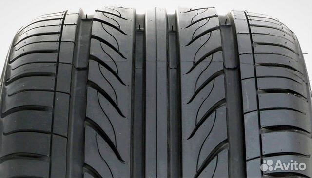 Delinte D7 245/40 R20 99W