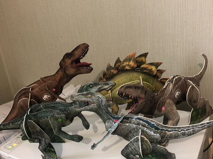 Динозавры из Макдональдса Мир юрского периода