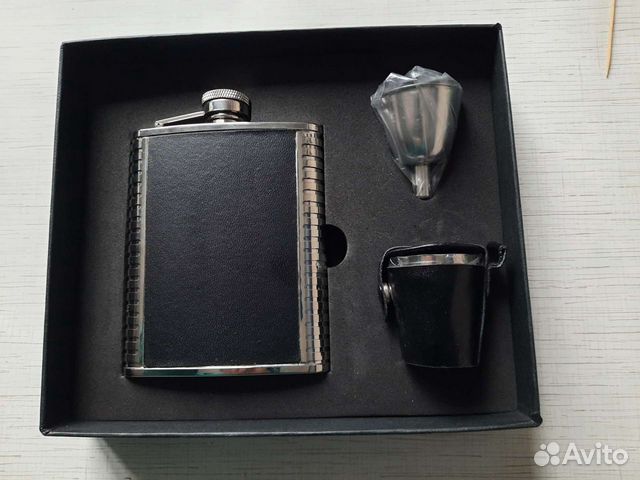 Фляжка подарочная