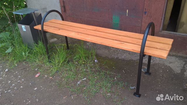 Скамейка без спинки из круглой трубы