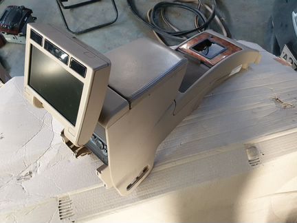 Подлокотник Кадиллак Cadillac SRX 1