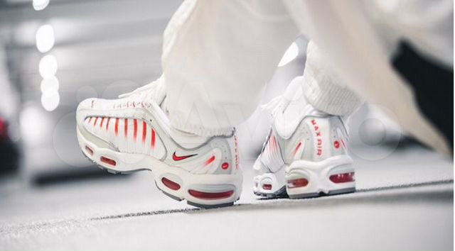 nike air max tailwind 4 red