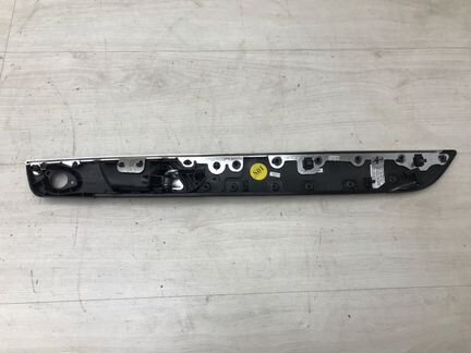 Накладка обшивки двери левая Vw Passat B7 cfgb