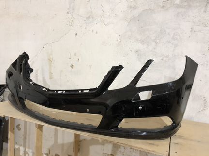 Бампер б/у оригинал на Mercedes W212 E 212 Classic