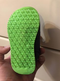 Кроссовки новые