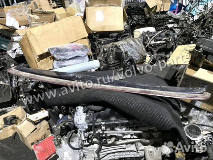 Верхний молдинг зад. бампера Volvo 940 / 960