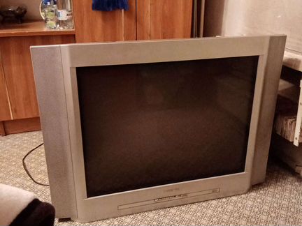 Телевизор б/у
