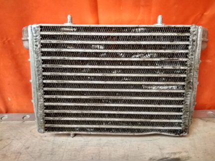 Радиатор масляный Mercedes W463 Гелендваг