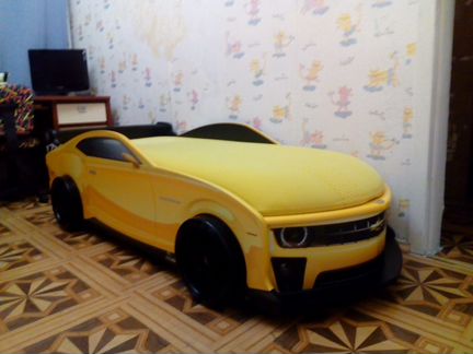 Машинка кроватка шеврале камаро