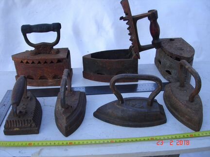 Гиря весовая Утюг угольный Весы старинные гирьки