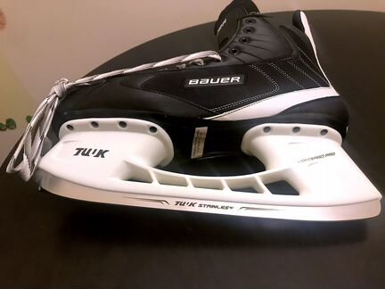 Мужские коньки Bauer 12R
