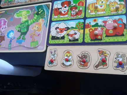 Развивающие игрушки.Пакетом