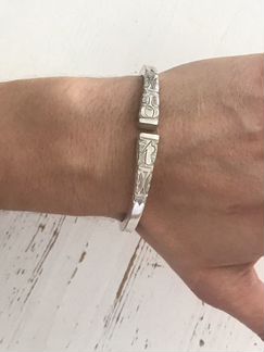 Аутентичный браслет