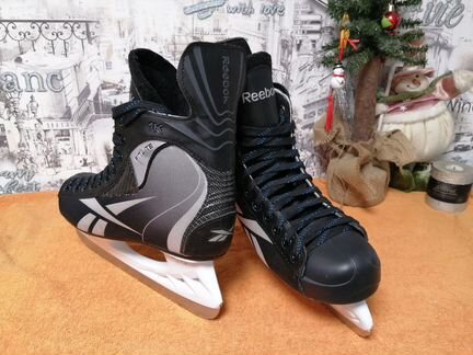 Хоккейные коньки Reebok 42р