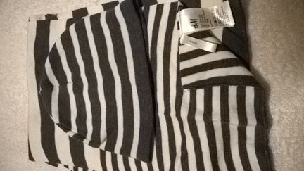 Шарф новый нм, есть шапка на 3-6 лет