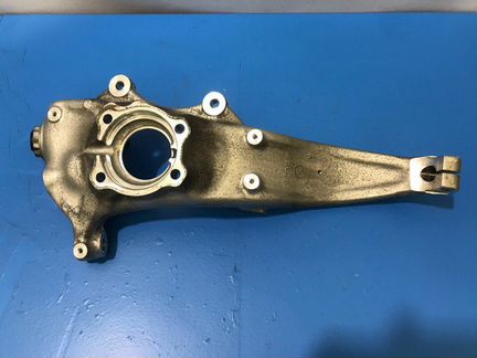 Кулак передний правый Bmw 7-Я Серия G11 B57 2017