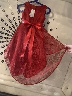 Шикарное Платье со шлейфом