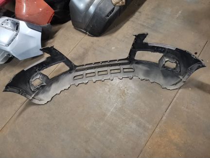 Бампер передний с юбкой Audi Q5