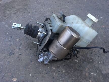 Блок ABS на Mitsubishi Pajero/Montero