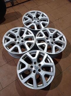 Диски бу оригинал R18 P на Nissan