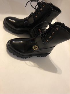 Сапоги с символикой moschino 33 34 36