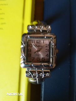 Quartz Женские часы