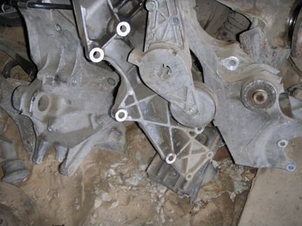 Кронштейн вискомуфты vw passat b5 b5+