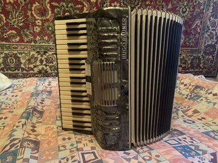 Аккордеон Hugo Rauner