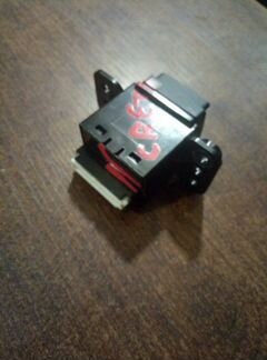 Кнопка аварийной сигнализации Hyundai Creta GS