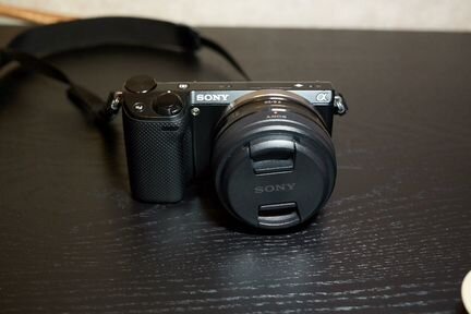 Sony 2.8 20 sel20f28