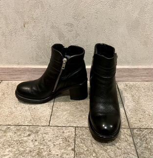 Ботинки кожаные 36