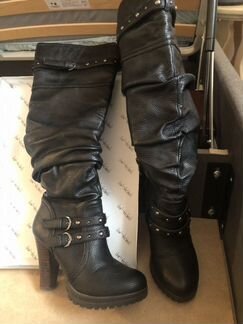 Сапоги демисезонные на каблуке